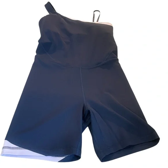 Lululemon Align, Body Suit 6” Shorts length, size 8, NWT - Picture 3 of 8